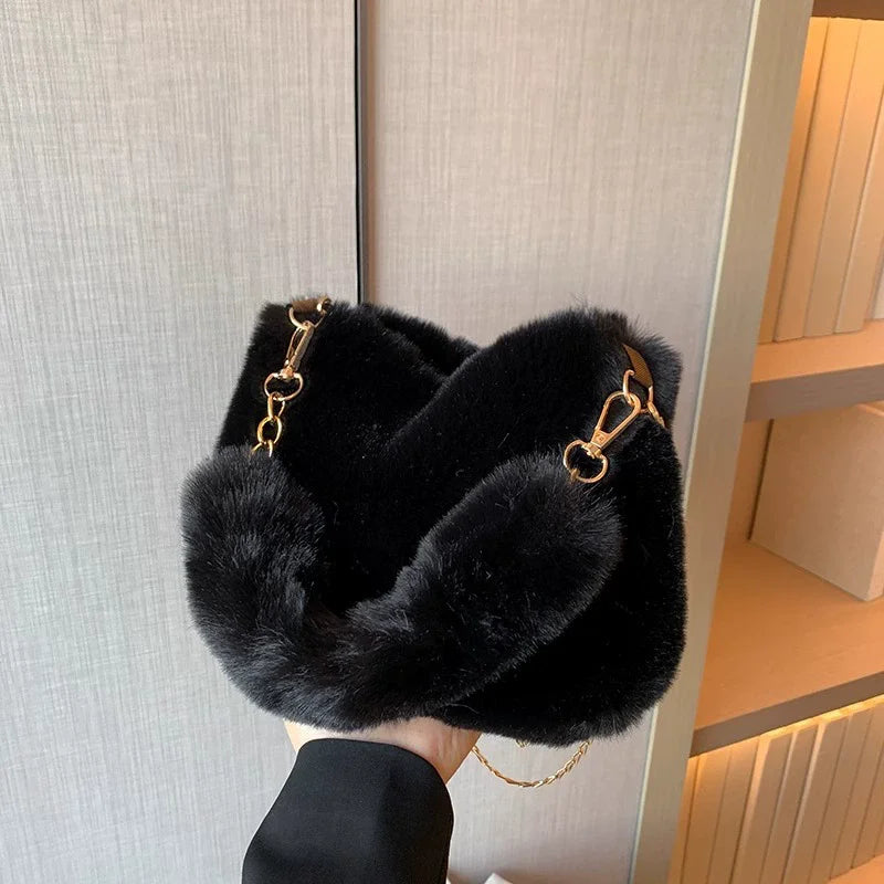 Plush Faux Fur Tote Bag for Women Winter Shoulder Bag Casual Fluffy Crossbody Bags Fashion Chain Handbag Girls Soft Purse