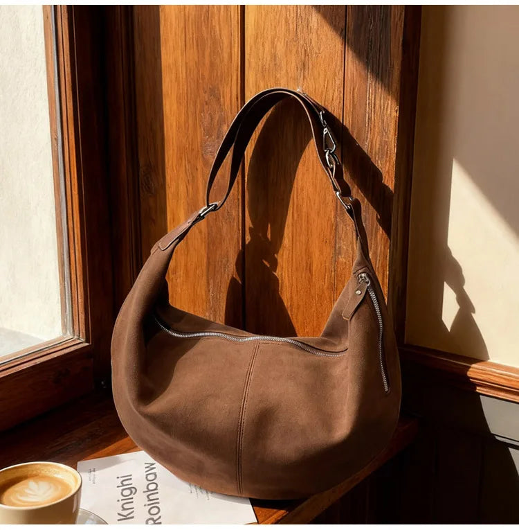 New Retro Comfortable Simple Hobo Bag Women Large Capacity Versatile Texture Crossbody Shoulder Bag Korean Style Matte Horn Bag