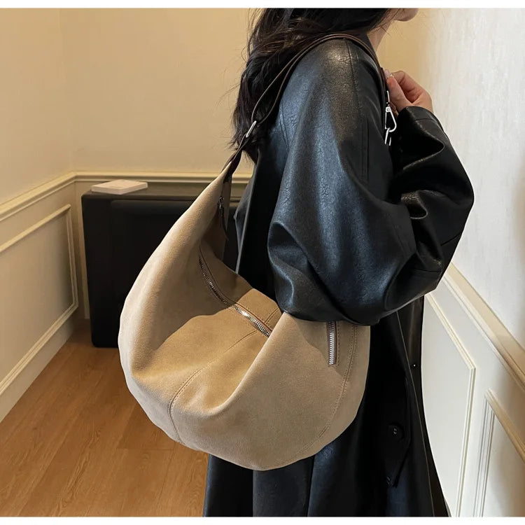 New Retro Comfortable Simple Hobo Bag Women Large Capacity Versatile Texture Crossbody Shoulder Bag Korean Style Matte Horn Bag